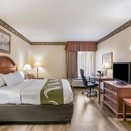 Quality Inn & Suites Bel Air I-95 Exit 77A Eksteriør billede