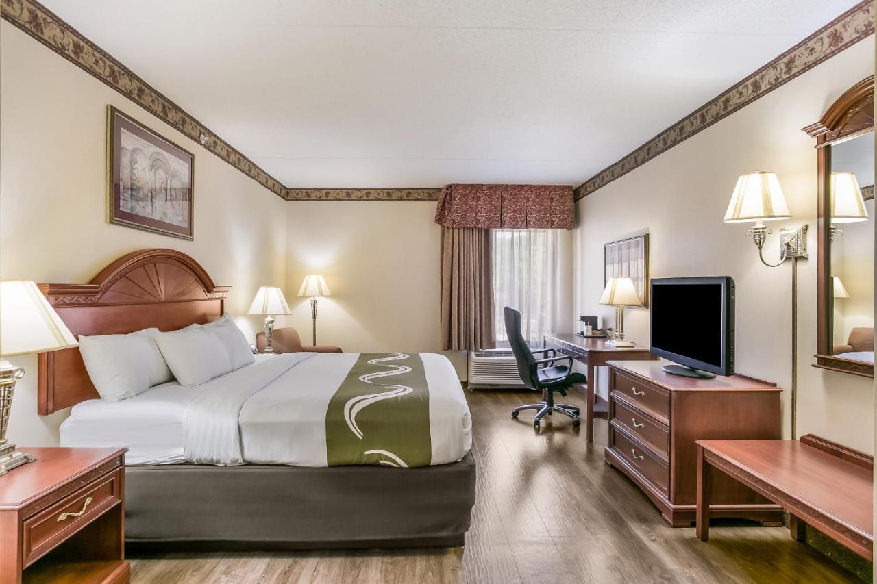 Quality Inn & Suites Bel Air I-95 Exit 77A Eksteriør billede
