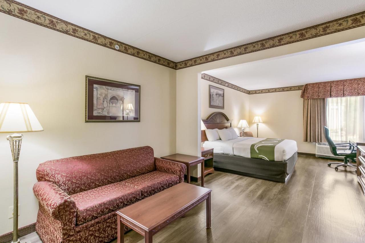 Quality Inn & Suites Bel Air I-95 Exit 77A Eksteriør billede