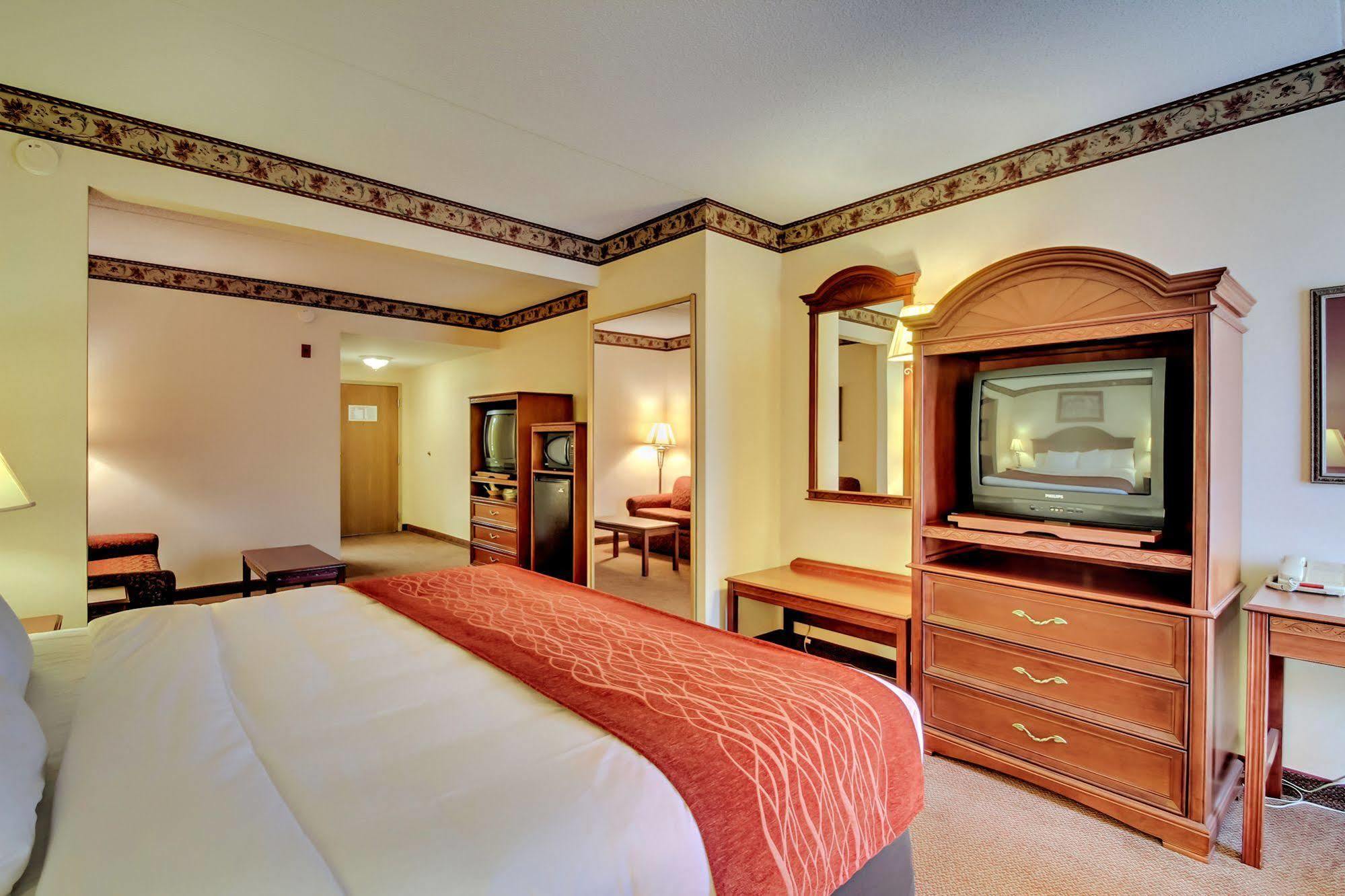 Quality Inn & Suites Bel Air I-95 Exit 77A Eksteriør billede